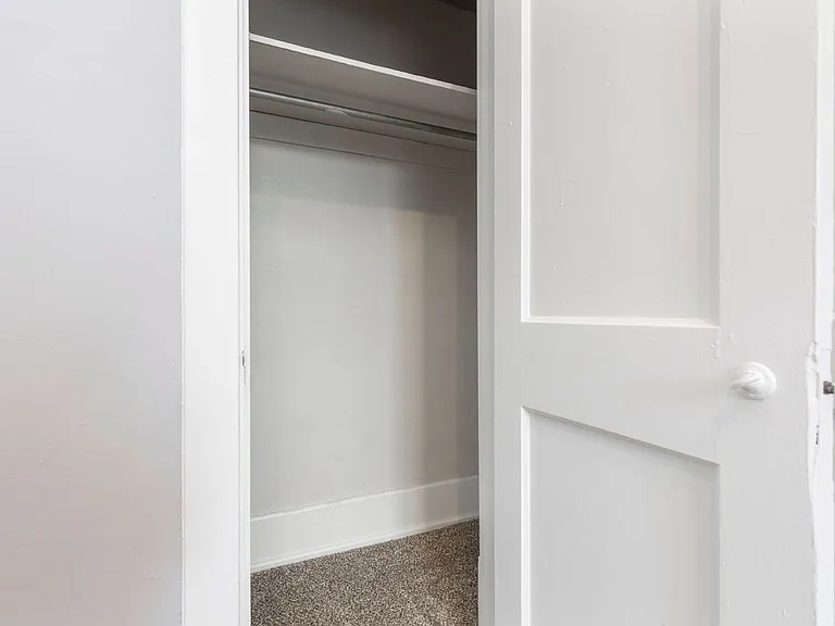 222 W Magnolia Ave — Photo 10