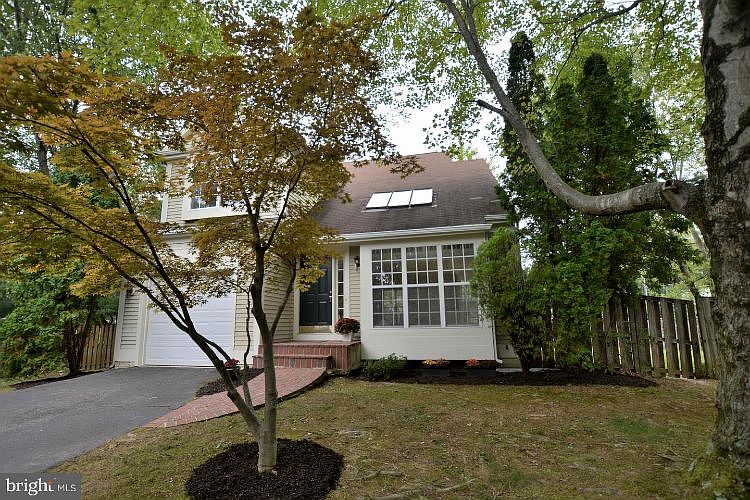 1st image of 6703 Woodstone Pl
