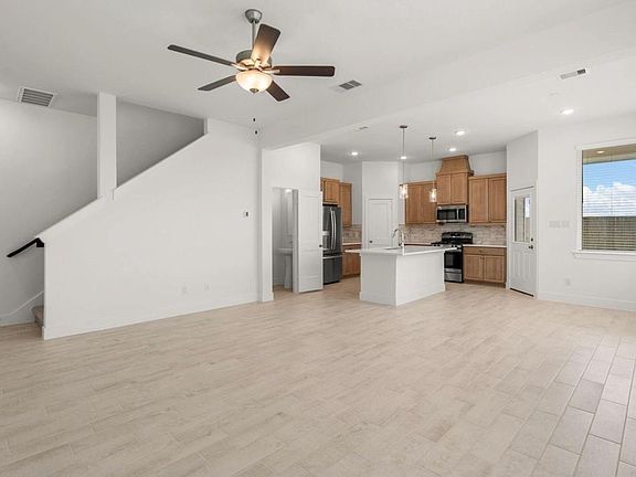 4th image of 5234 Capricorn Way