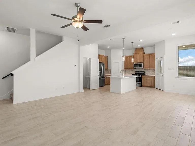 5234 Capricorn Way — Photo 4