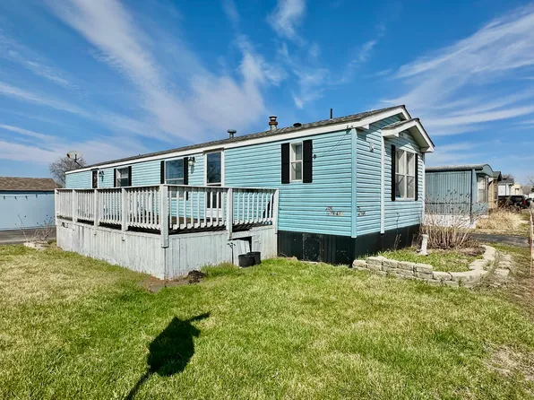 126 7th Ave, Bartlett, IL 60103