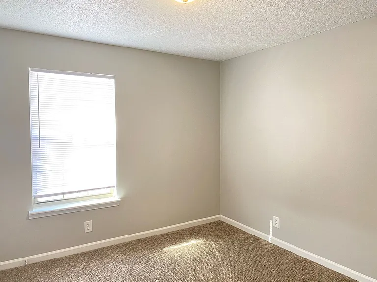 2453 W Wilson Rd — Photo 14