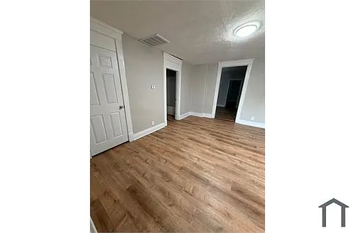 1705 1/2 Hale Ave Photo 1