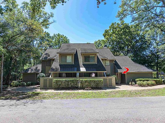 2nd image of 102 Blyth Circle #19-C