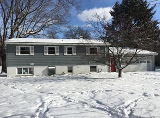 10529 Cora Dr, Portage, MI 49002