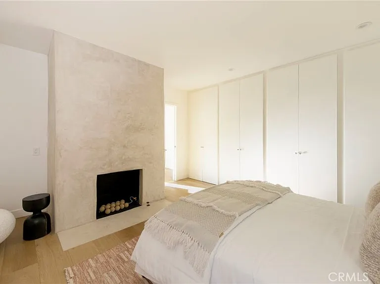 3554 S Sycamore Ave — Photo 24