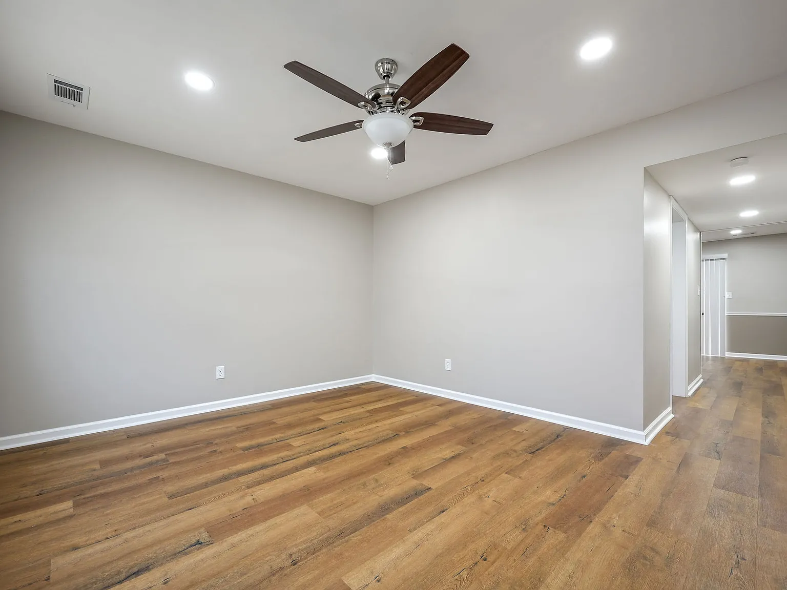 P&I-1192 Madison Court - 1 — Photo 3