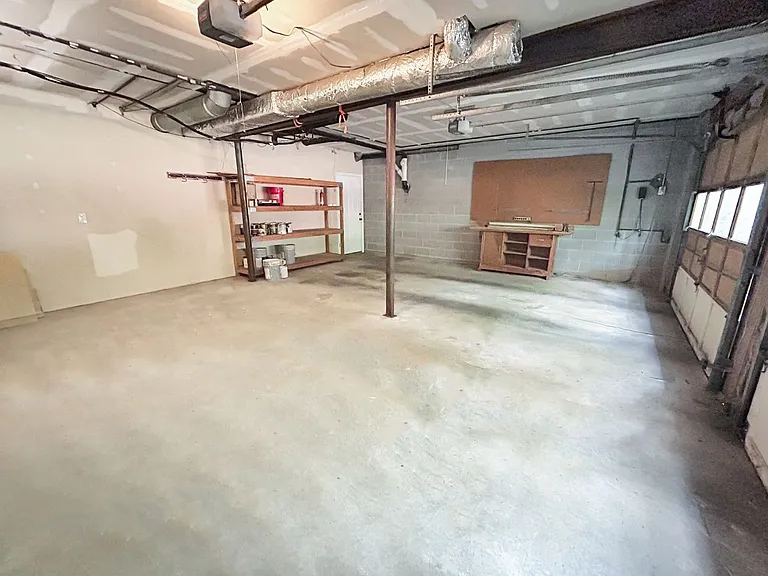 2491 Annandale Dr — Photo 35