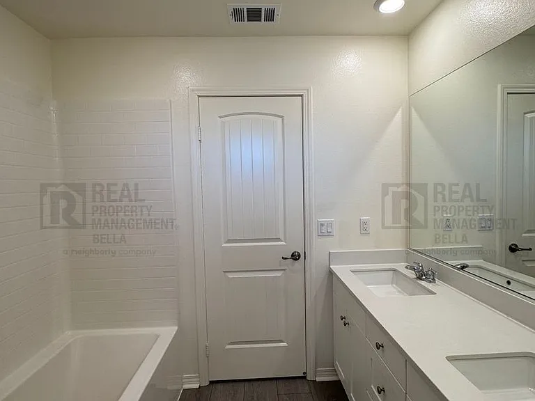 29261 Humboldt Ct — Photo 47