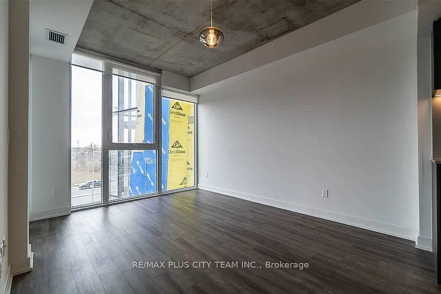 2 bed, $2,600 — Photo 2