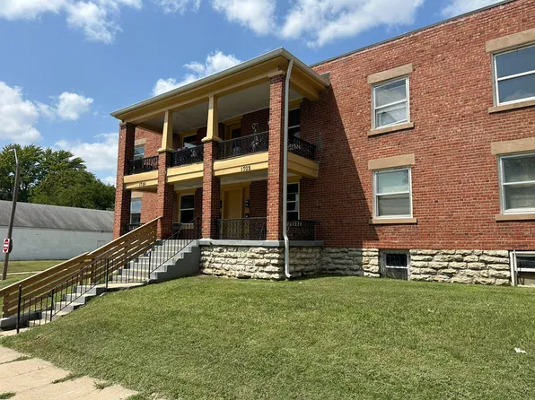 1700 E 36th St, Kansas City, MO 64109