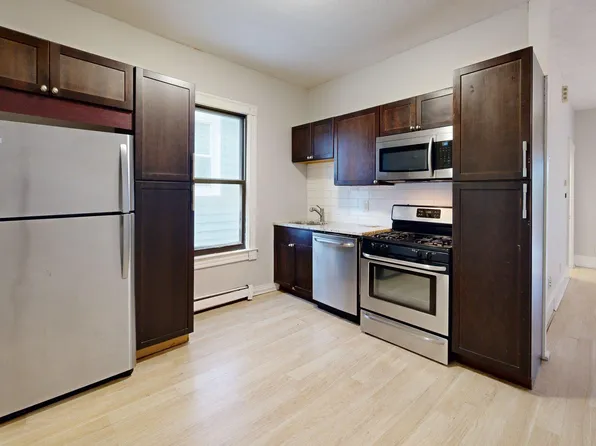 225 E Eagle St APT 1, Boston, MA 02128