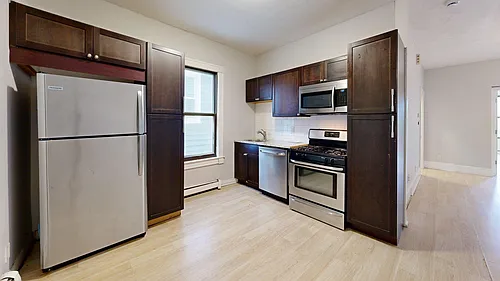225 E Eagle St #1 Photo 1