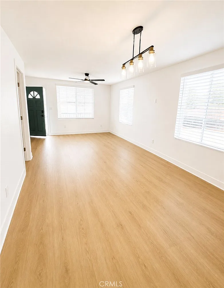 3 bed, 1.5 bath, 1104 sqft, $3,400 — Photo 4