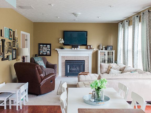3rd image of 3416 Winchester Dr