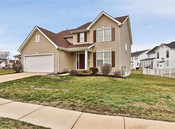 2nd image of 4012 Ashbury Crossing Dr