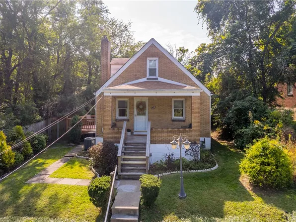 516 Oak St, West Mifflin, PA 15122