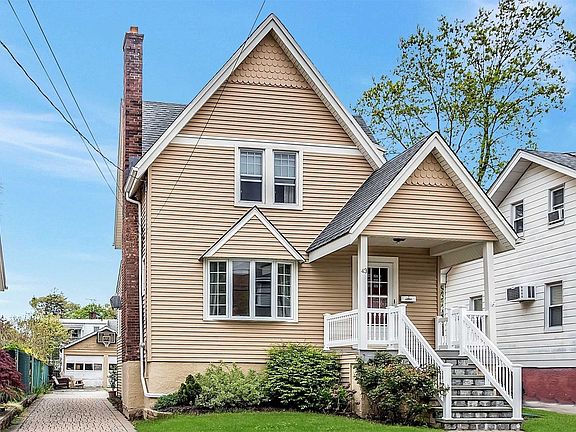 2nd image of 43 Waldo Ave