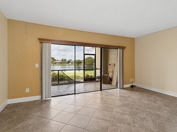 4th image of 4759 NW 90th Avenue