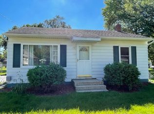 850 E Briar Ln, Beloit, WI 53511