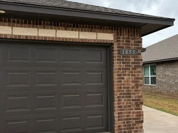 1855 Cypress Ln, El Reno, OK 73036