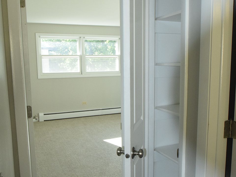 Closets Galore
