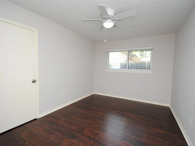 10659 Northbrook Dr — Photo 15