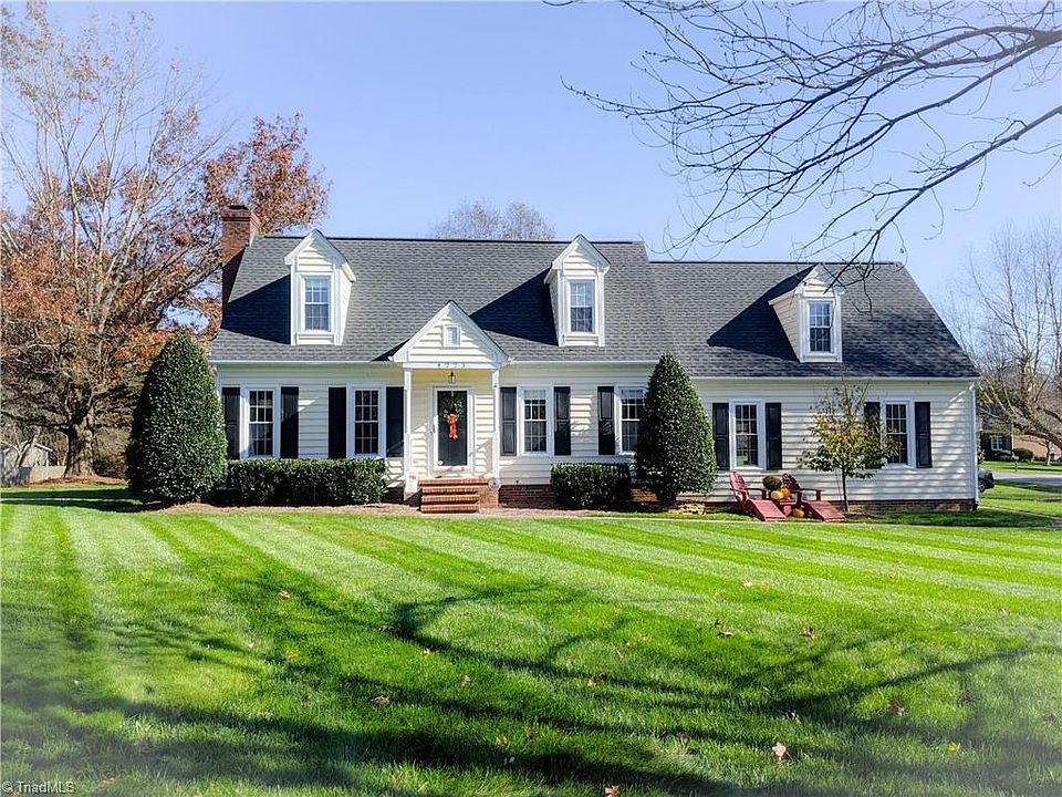 1st image of 4223 Brookhaven Dr