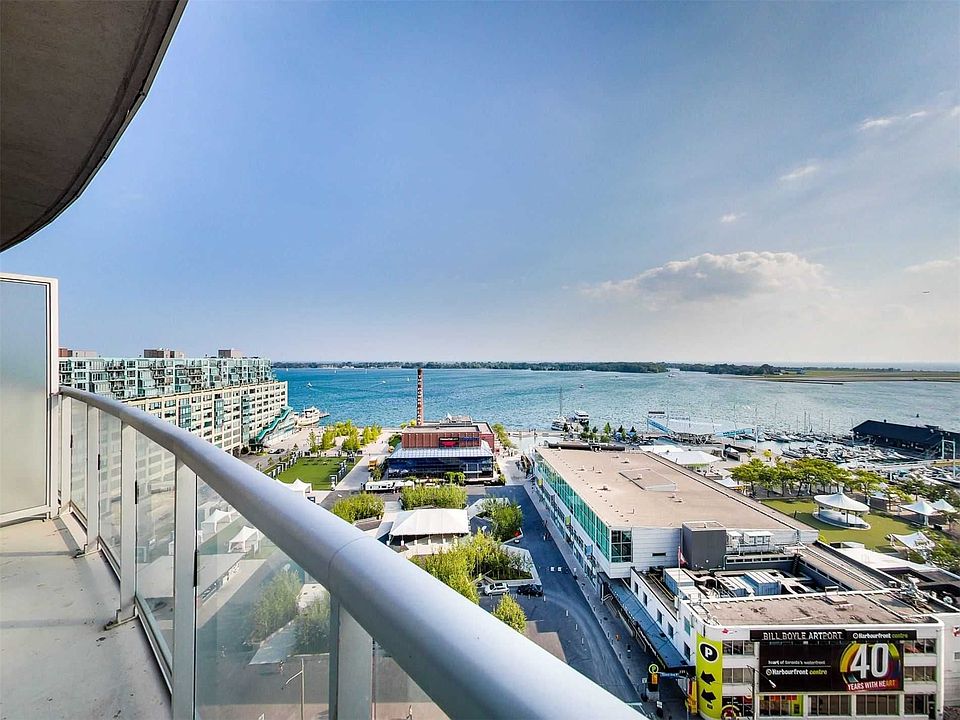 218 Queens Quay W #1209, Toronto, ON M5J | Zillow