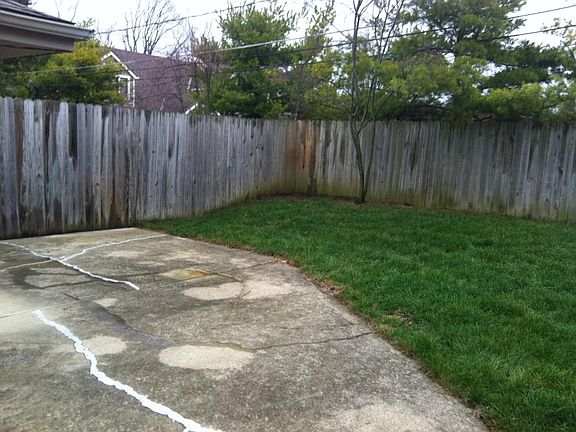 3rd image of 1745 Marshlyn Ct