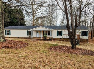 1923 Park Rd, Mayodan, NC 27027