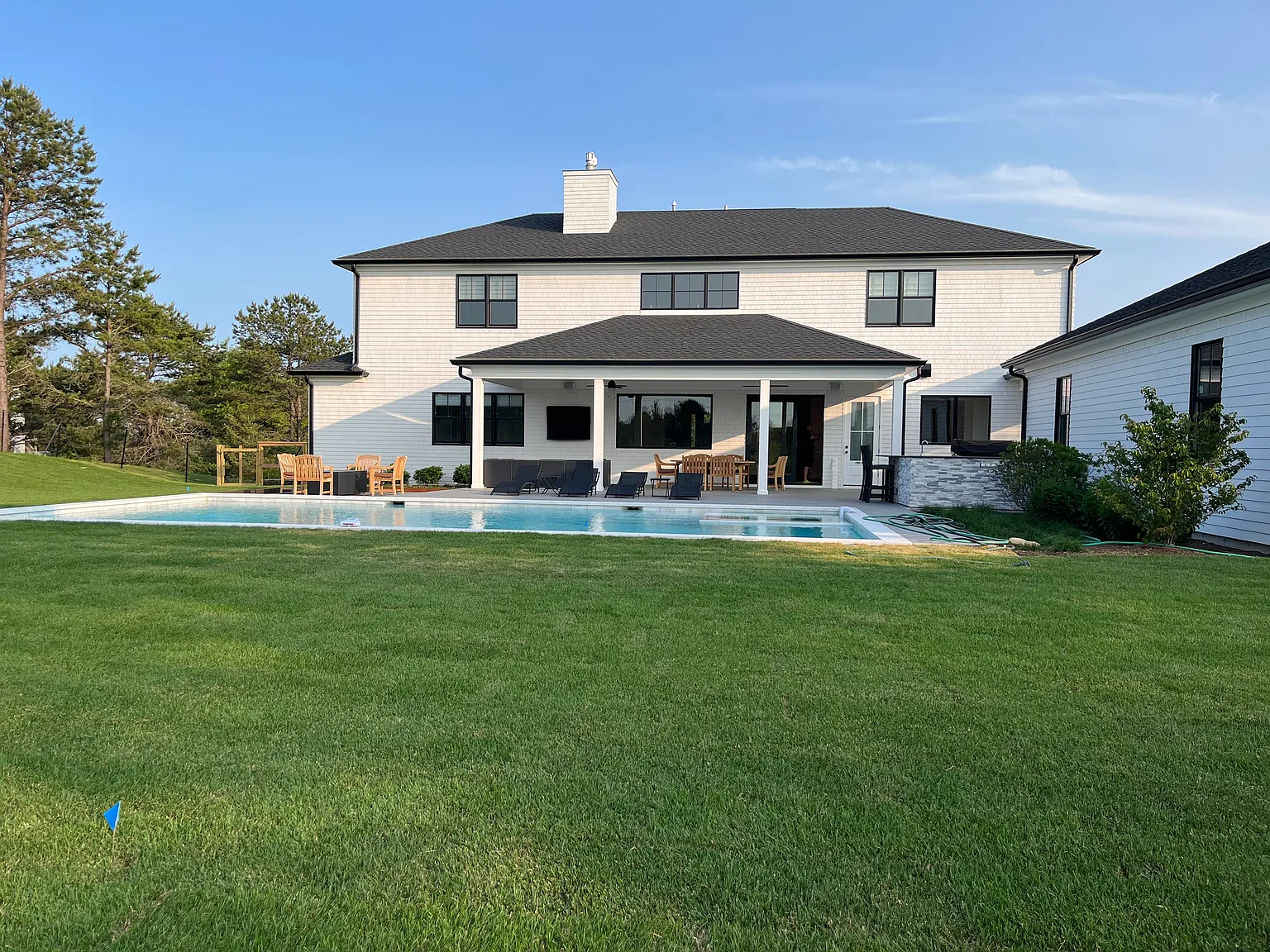 Immaculate House -Pool/Spa; Outdoor Kitchen; 3 car Garage — Photo 4