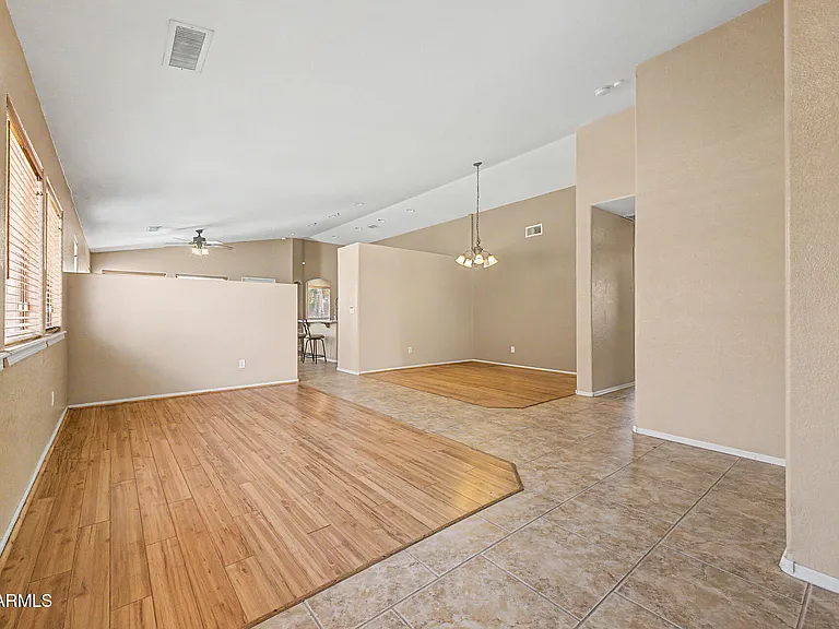 12899 S 175th Ave — Photo 7