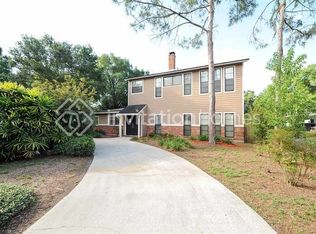 405 Park Ridge Ave, Temple Terrace, FL 33617