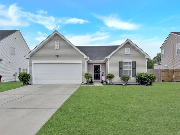 226 Silk Oak Dr, Moncks Corner, SC 29461