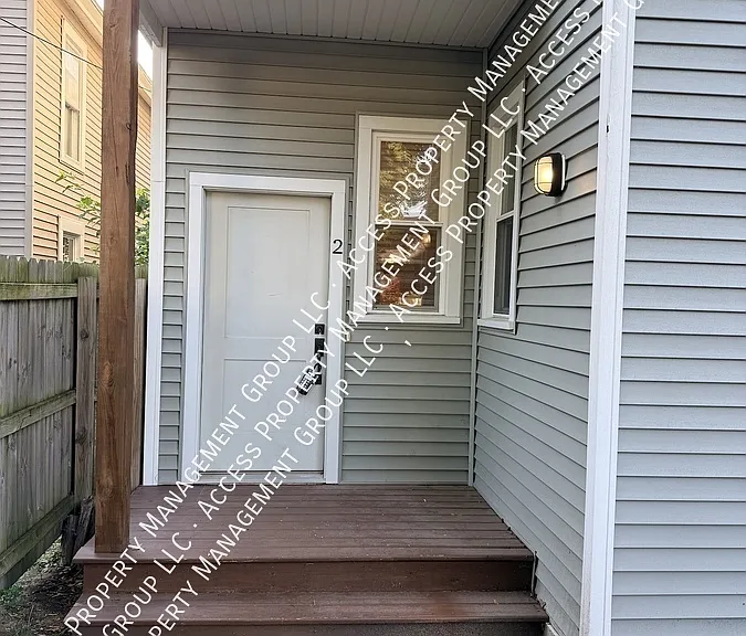 707 Livingston Ave NE #2 — Photo 1