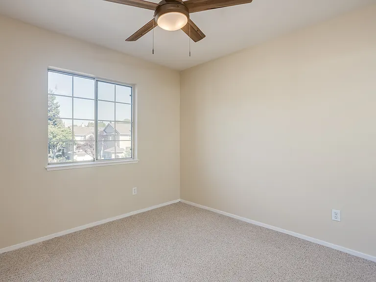 1831 Sterling Lndg — Photo 27
