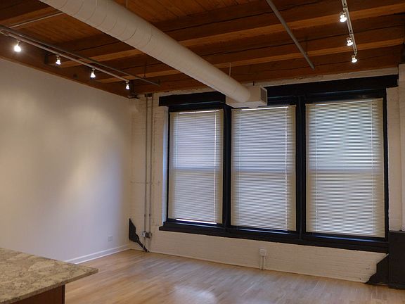 5th image of 525 S Dearborn St APT 406