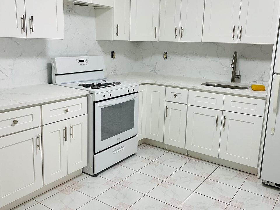 1st image of 40 Francis Lewis Blvd #1
