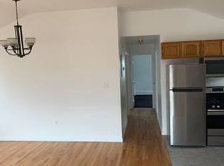 24553 149th Ave #2, Rosedale, NY 11422