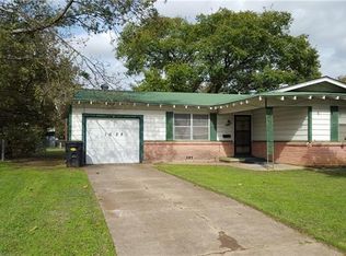 1028 Poindexter Ave, Cleburne, TX 76033