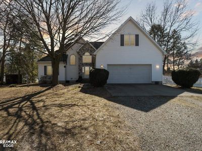 193 Turrill Rd, Lapeer, MI, 48446