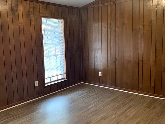 4th image of 3145 Ravenwood Dr