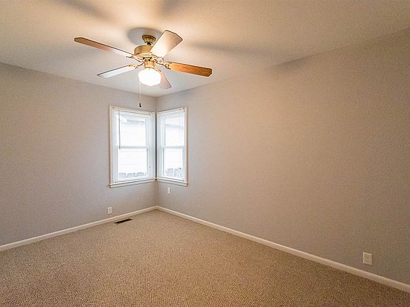 5th image of 119 Virginia Ave