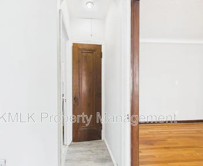 1352 Kenilworth Ave — Photo 16