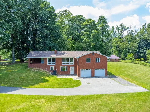 114 Lauffer Ln, Irwin, PA 15642