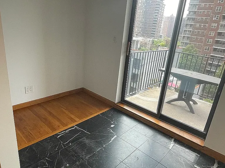 370 W 30th St #12A — Photo 5