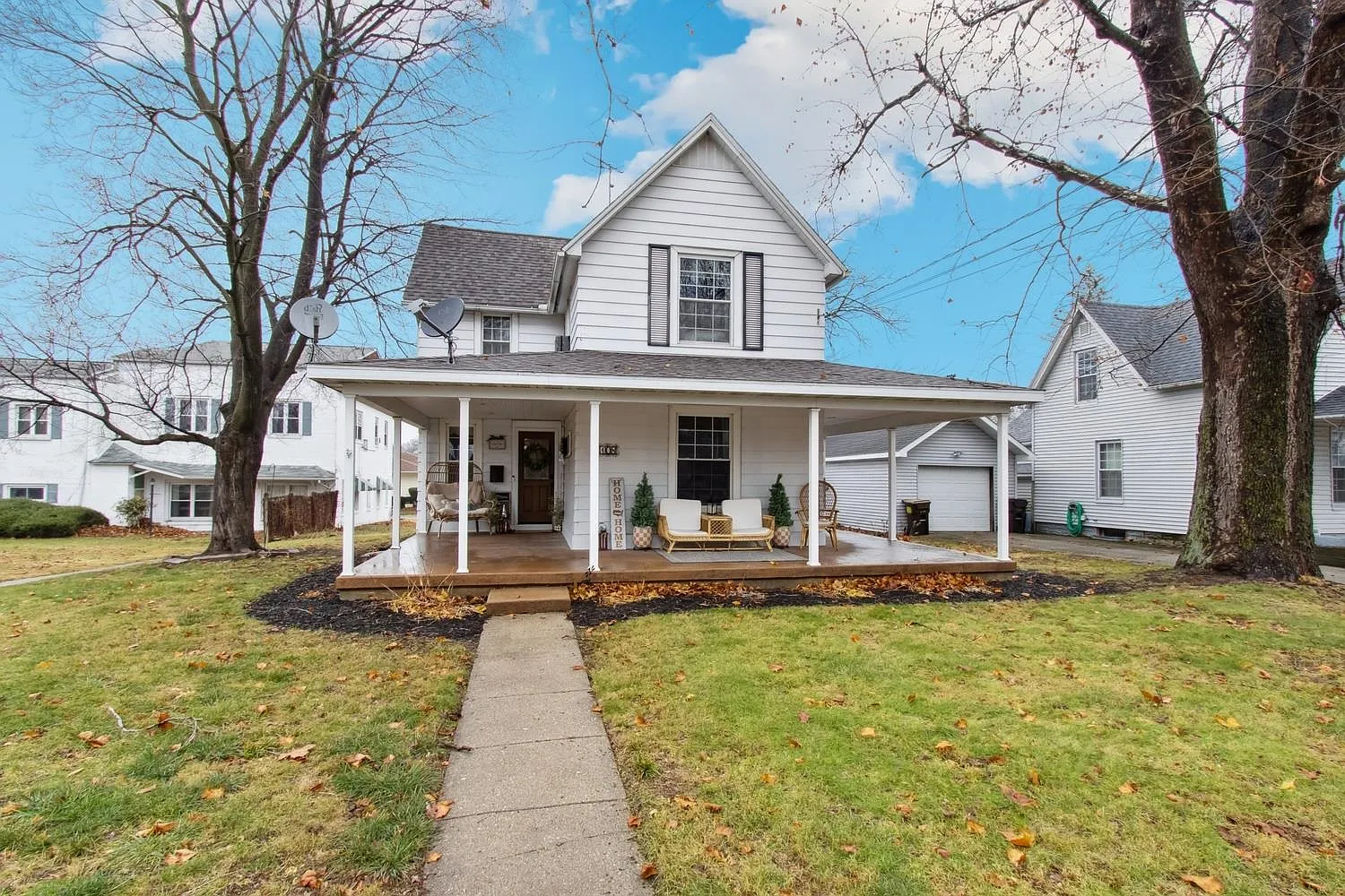 108 Maple Ave photo 1