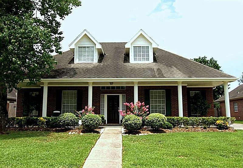 2nd image of 2406 Piney Woods Dr