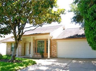 3210 The Highlands Dr, Sugar Land, TX 77478